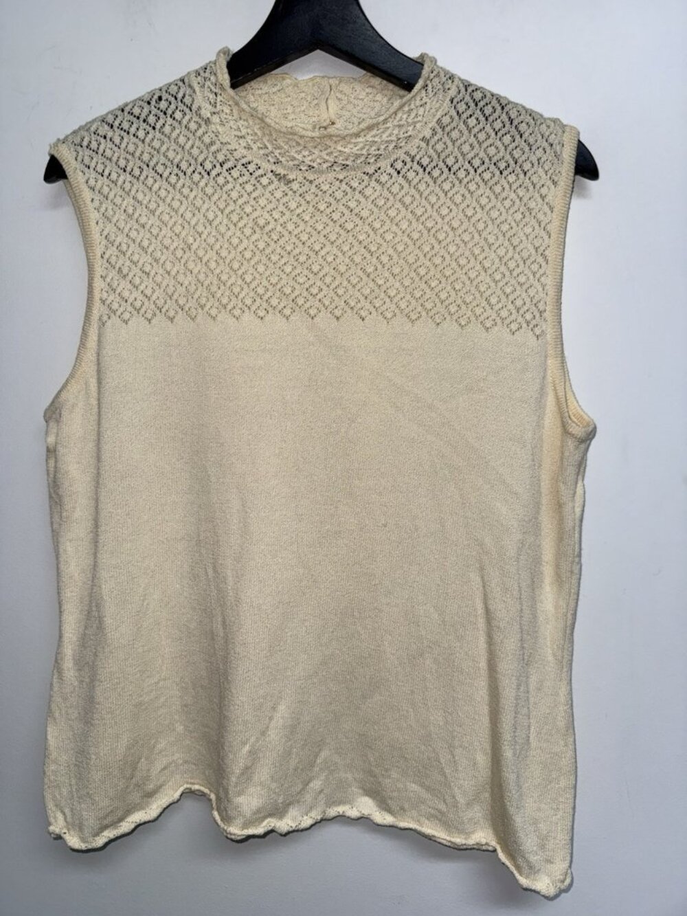 VTG St John Marie Gray Ivory Santana Knit Tank Top Shell Sleeveless L Crochet